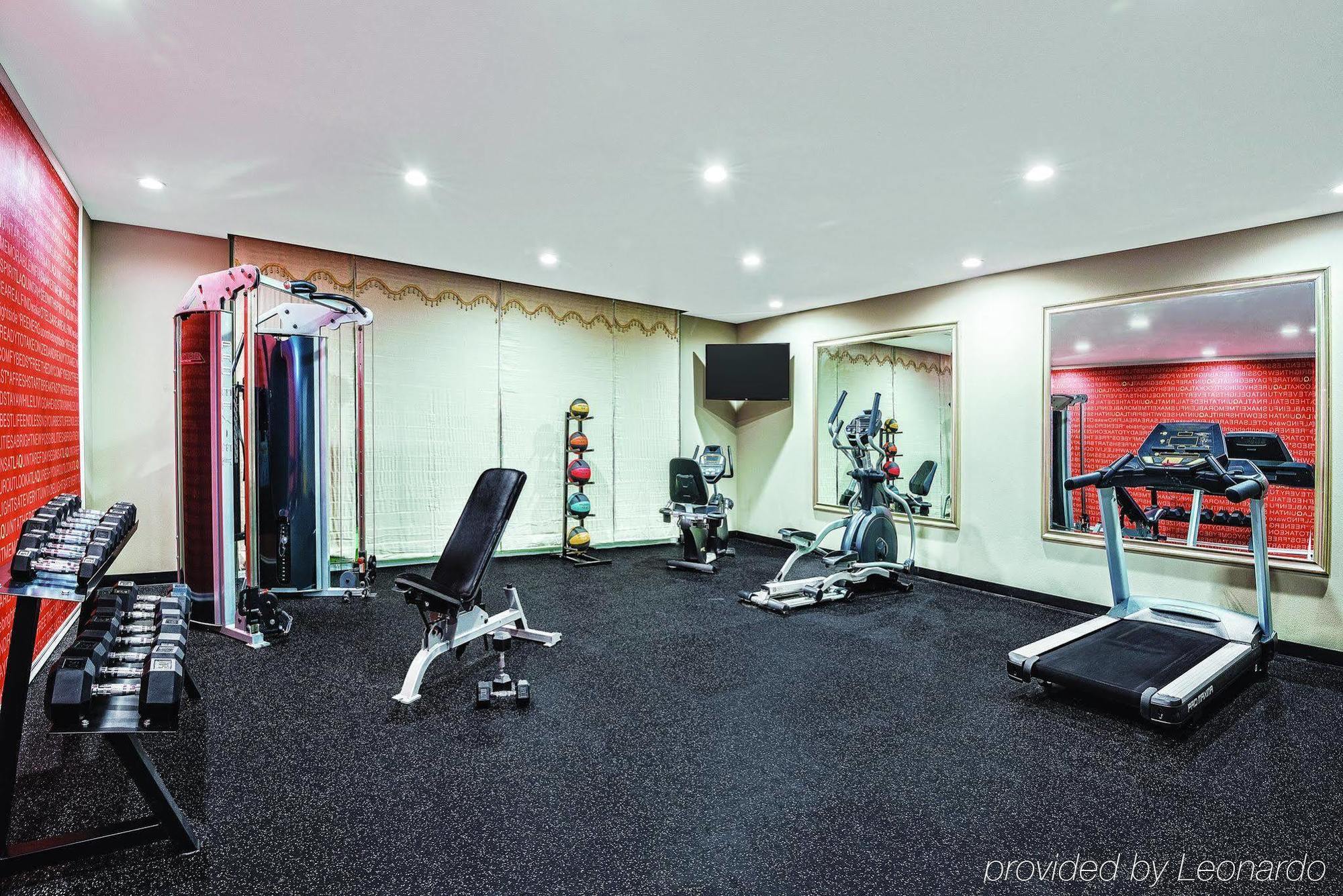 Comfort Inn Near Frost Bank Center 샌안토니오 외부 사진